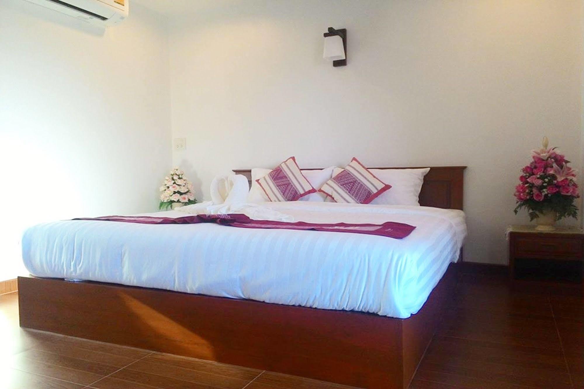 Sawadeelanna Hotel Nan Dış mekan fotoğraf